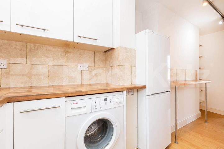 Located off the high street a 1 bedroom property close to Arsenal Station Mountgrove Road, Highbury